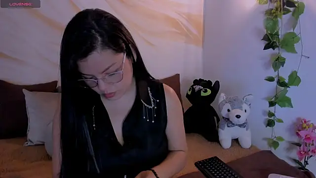 Snapshot of CherryBlossomm_ chatting on November 11, 11:09 pm CherryBlossomm online show from November 11, 11:09 pm