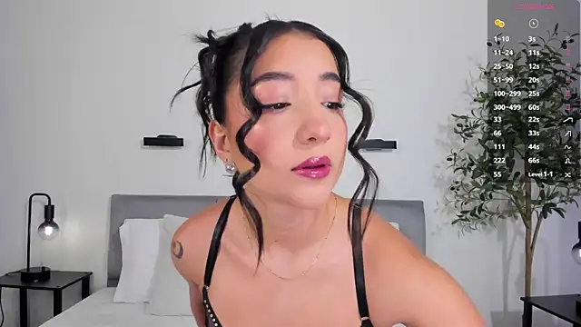 Hannaos online show from February 10, 11:31 am