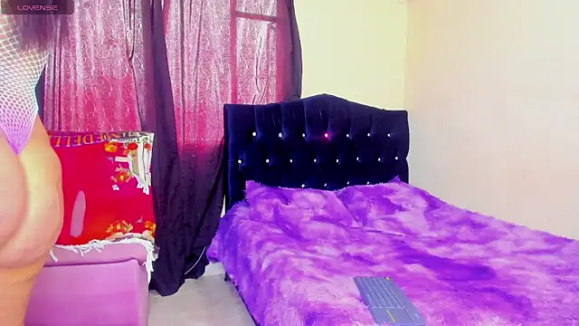 scarlet tommy online show from November 29, 3:56 pm