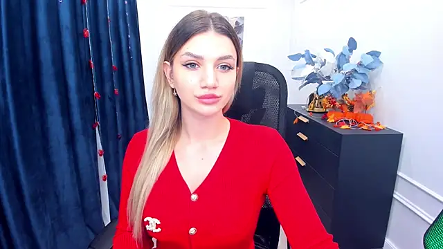 SelenaeMoore online show from October 29, 3:38 am