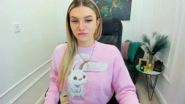 SelenaeMoore online show from February 6, 3:24 am