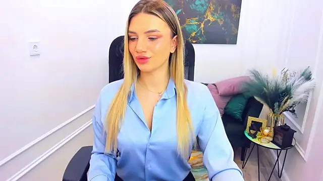 SelenaeMoore online show from March 4, 3:36 am