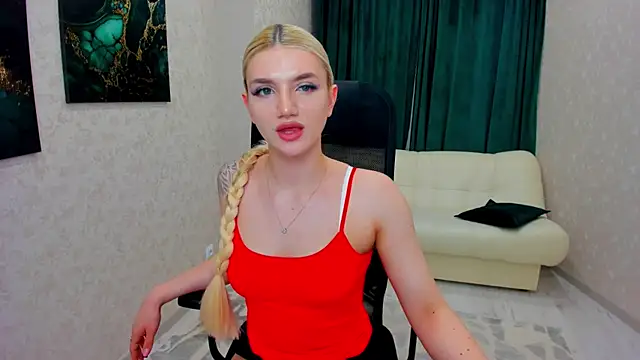 SelenaeMoore online show from March 12, 11:32 am