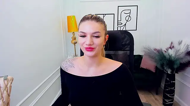 SelenaeMoore online show from January 13, 3:54 am