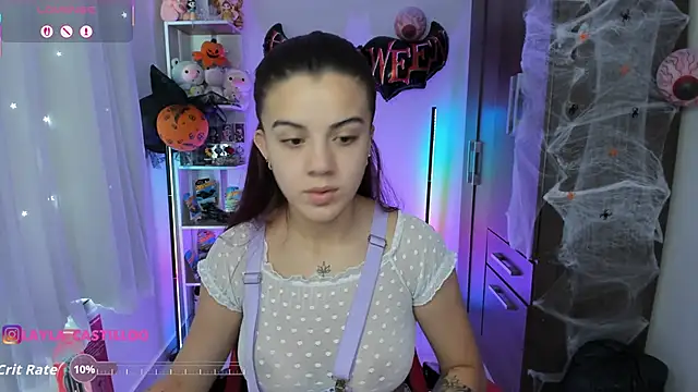 Layla castilloo online show from November 3, 2:20 pm