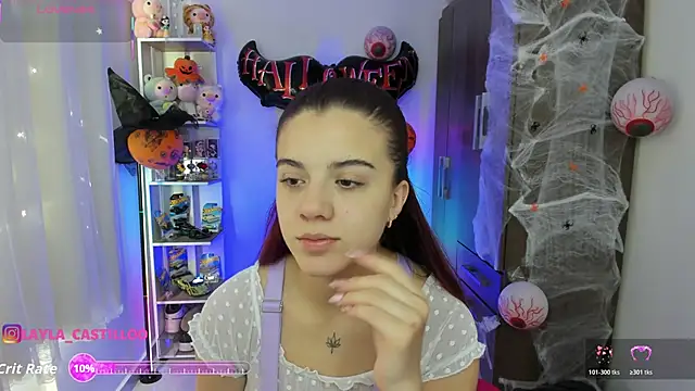 Layla castilloo online show from October 22, 1:32 pm