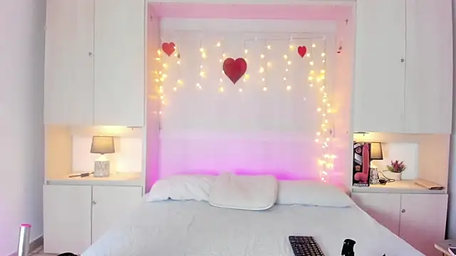 KendallRosse1 online show from March 5, 12:24 pm