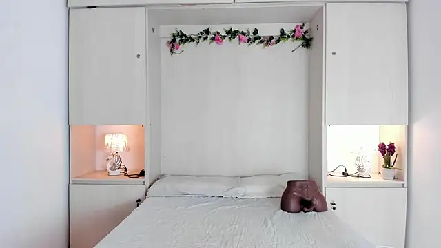 KendallRosse1 online show from February 17, 11:51 am