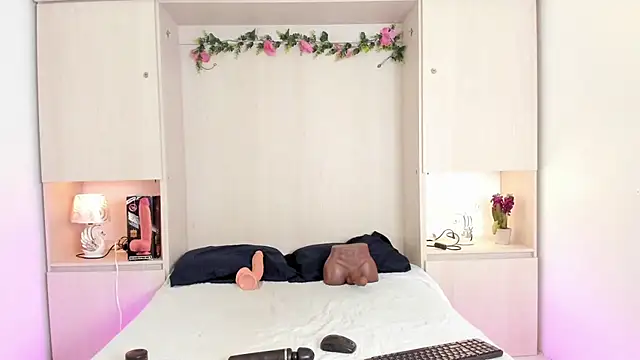 KendallRosse1 online show from December 1, 12:28 pm