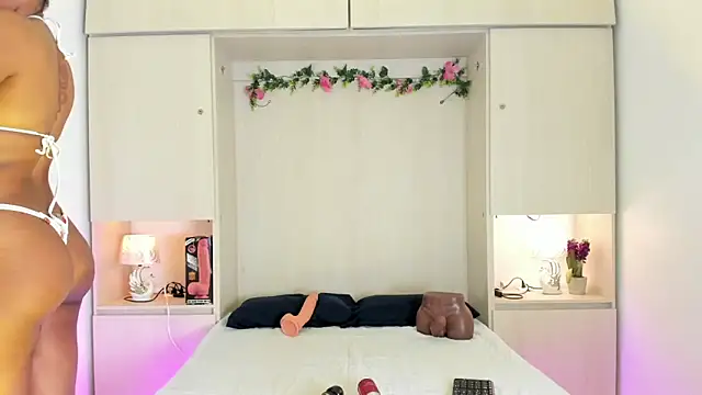 KendallRosse1 online show from December 5, 11:53 am