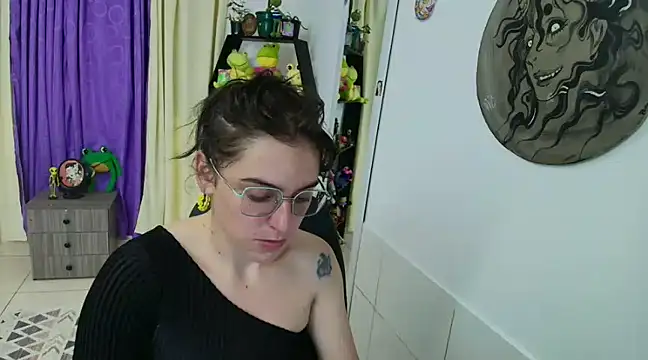 Snapshot of Violeta_Arnau chatting on February 10, 11:46 am Violeta Arnau online show from February 10, 11:46 am