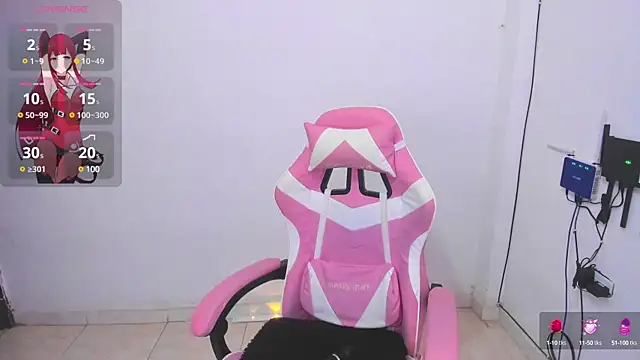 Snapshot of LAYLATAYLOR_ chatting on March 23, 7:31 am LAYLATAYLOR online show from March 23, 7:31 am