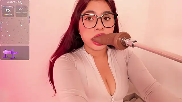 Snapshot of Danna_adams01 chatting on February 2, 5:45 pm Danna adams01 online show from February 2, 5:45 pm