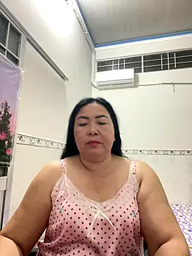 Snapshot of NDith chatting on September 10, 5:34 pm NDith online show from September 10, 5:34 pm
