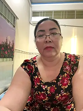 NDith online show from December 17, 11:32 pm