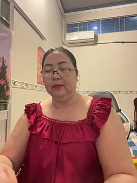 NDith online show from February 12, 1:33 pm