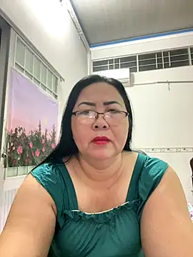 Snapshot of NDith chatting on September 29, 10:04 pm NDith online show from September 29, 10:04 pm