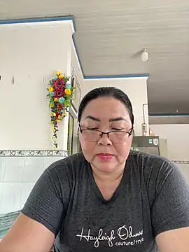 NDith online show from November 11, 1:55 am