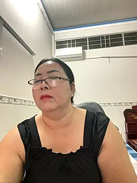 NDith online show from November 3, 12:53 pm