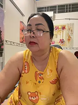 NDith online show from April 8, 12:50 pm