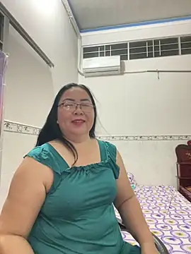 Snapshot of NDith chatting on September 30, 10:16 pm NDith online show from September 30, 10:16 pm