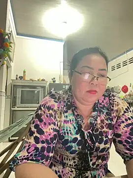 NDith online show from February 6, 1:29 pm