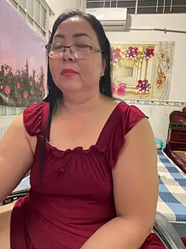 NDith online show from April 14, 10:48 pm