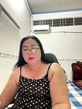 NDith online show from November 17, 1:04 pm