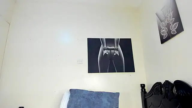 Snapshot of Riya_xXx chatting on November 9, 4:05 am Riya xXx online show from November 9, 4:05 am