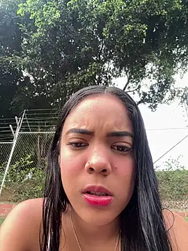 NAUGHTY LITTLE 18 online show from February 17, 10:18 pm