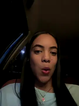 Snapshot of NAUGHTY_LITTLE_18 chatting on September 19, 3:10 am NAUGHTY LITTLE 18 online show from September 19, 3:10 am