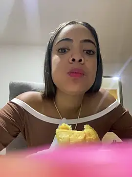 Snapshot of NAUGHTY_LITTLE_18 chatting on February 8, 12:06 am NAUGHTY LITTLE 18 online show from February 8, 12:06 am