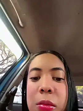 NAUGHTY LITTLE 18 online show from February 20, 3:03 pm