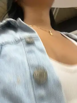 Snapshot of NAUGHTY_LITTLE_18 chatting on September 23, 9:22 pm NAUGHTY LITTLE 18 online show from September 23, 9:22 pm