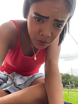 NAUGHTY LITTLE 18 online show from February 7, 8:17 pm