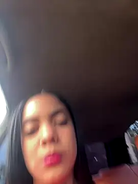 Snapshot of NAUGHTY_LITTLE_18 chatting on November 11, 10:26 pm NAUGHTY LITTLE 18 online show from November 11, 10:26 pm