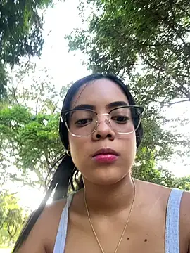 NAUGHTY LITTLE 18 online show from March 16, 10:12 pm