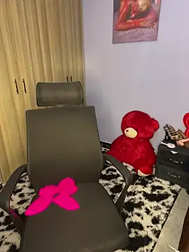 Snapshot of Cherriikenzie chatting on June 27, 6:03 pm Cherriikenzie online show from June 27, 6:03 pm