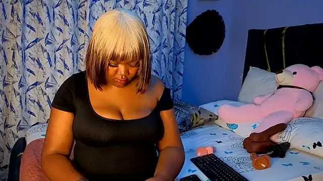 Cherriikenzie online show from May 8, 10:13 pm