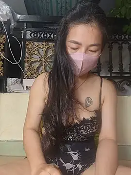 Snapshot of lyna_bl chatting on July 9, 3:33 pm lyna bl online show from July 9, 3:33 pm
