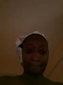 Snapshot of annkeller chatting on November 13, 8:07 am annkeller online show from November 13, 8:07 am