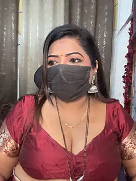 Oh-Monika online show from November 3, 5:05 pm