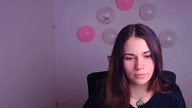 Loon Amore online show from February 18, 8:03 pm