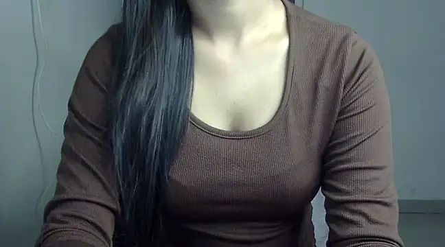 Snapshot of your_ishani chatting on December 8, 6:28 pm your ishani online show from December 8, 6:28 pm