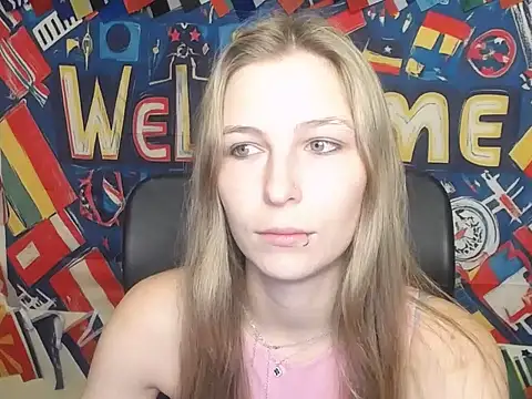 StrangerGi online show from July 13, 6:13 am