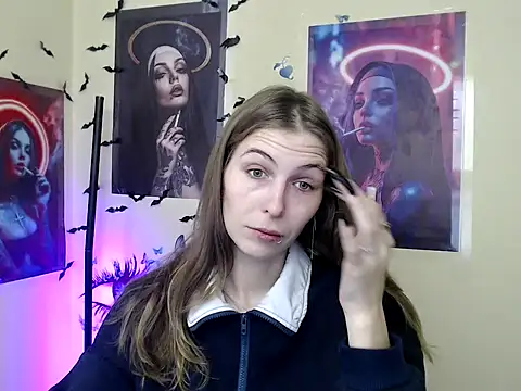Snapshot of StrangerGi chatting on October 15, 12:13 pm StrangerGi online show from October 15, 12:13 pm