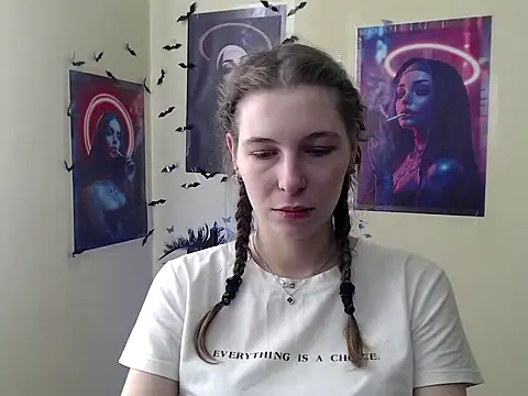 StrangerGi online show from March 11, 7:02 am