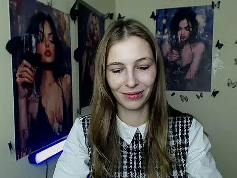 StrangerGi online show from October 26, 7:53 am