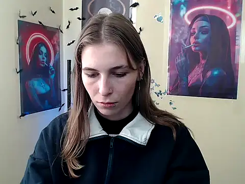 Snapshot of StrangerGi chatting on September 26, 6:20 am StrangerGi online show from September 26, 6:20 am