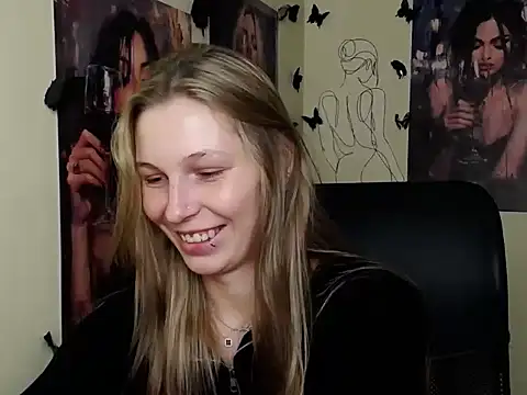 StrangerGi online show from April 23, 11:27 am